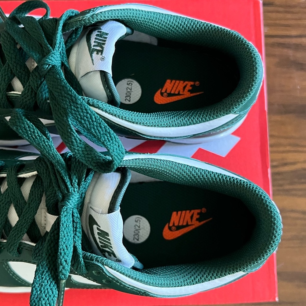 Nike dunks - Picture 3 of 11